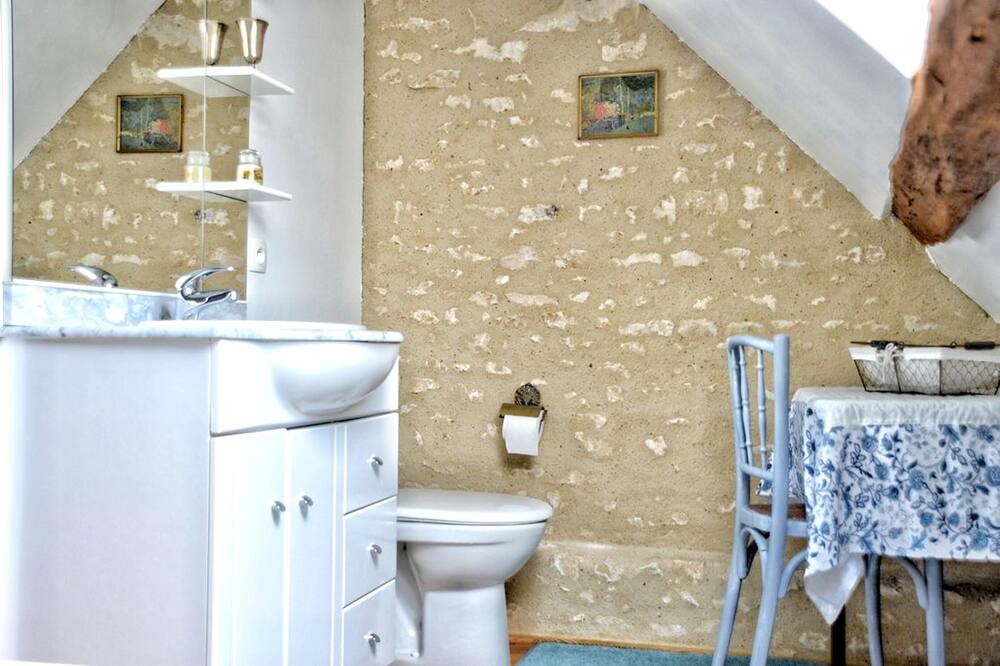 Photo of Bathroom in Ri