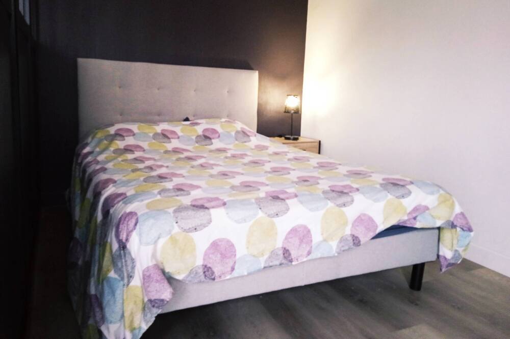 Photo of Bedroom in La Madeleine-Bellevue