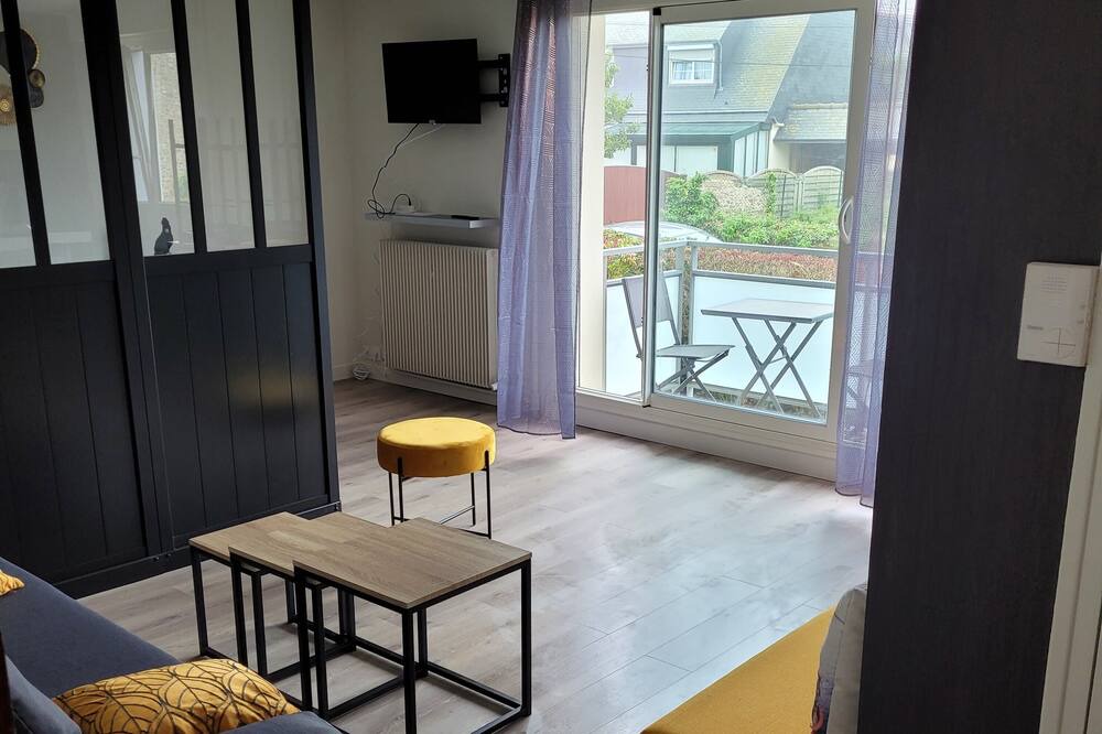 Photo of Livingroom in La Madeleine-Bellevue