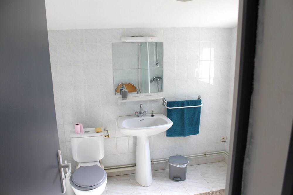 Photo of Bathroom in Saint-Patrice