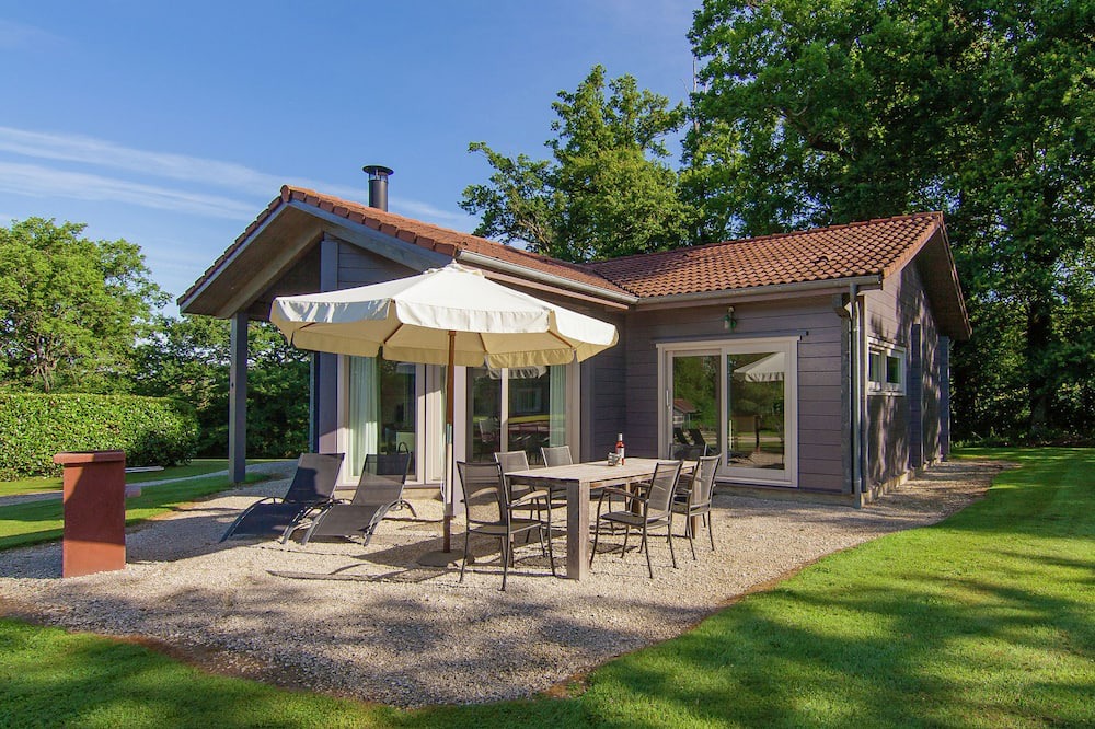 Photo of Outdoor in Oradour-sur-Vayres