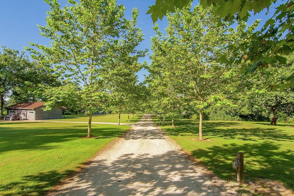 Photo of Outdoor in Oradour-sur-Vayres