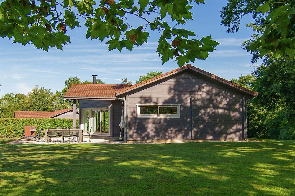 Photo of Outdoor in Oradour-sur-Vayres