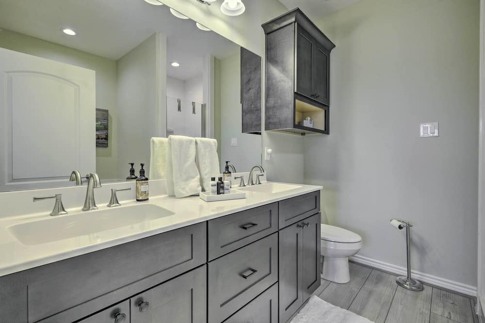 Photo of Bathroom in Onalaska
