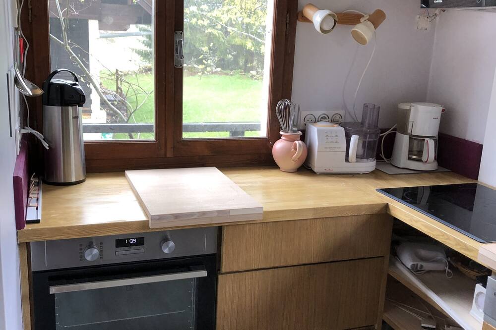 Photo of Kitchen in Premanon