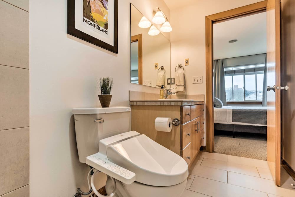 Photo of Bathroom in Atlantic