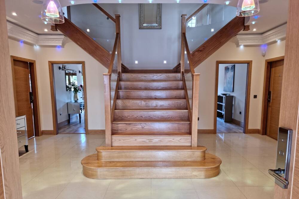 Photo of Others in MacMerry