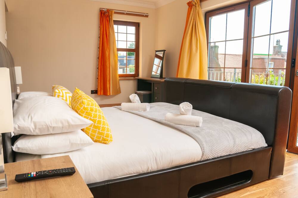 Photo of Others in MacMerry