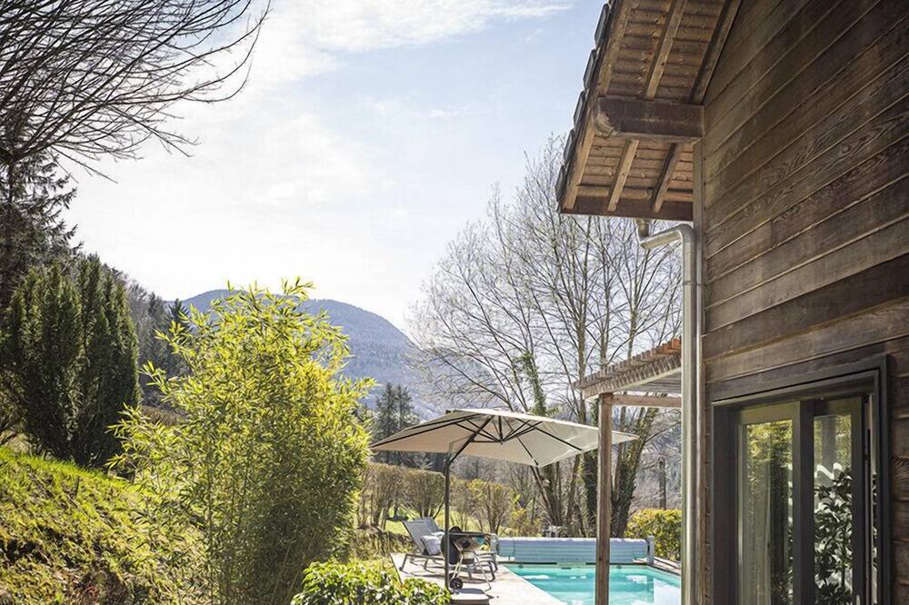 Photo of Outdoor in Naves-Parmelan