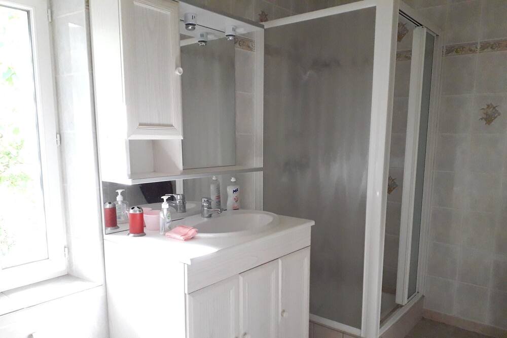 Photo of Bathroom in Lucay-le-Male