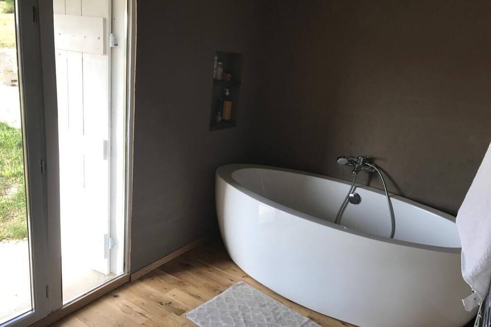 Photo of Bathroom in Montaigu-de-Quercy