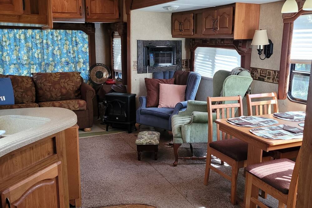 Photo of Livingroom in Tillman County