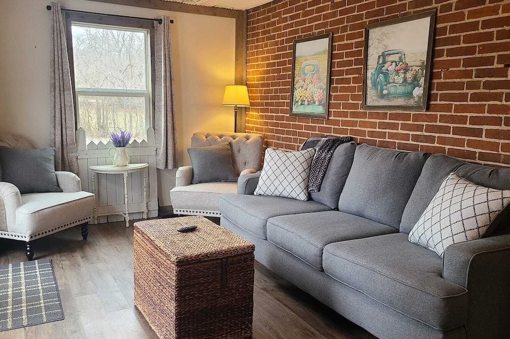 Photo of Livingroom in Rosebud