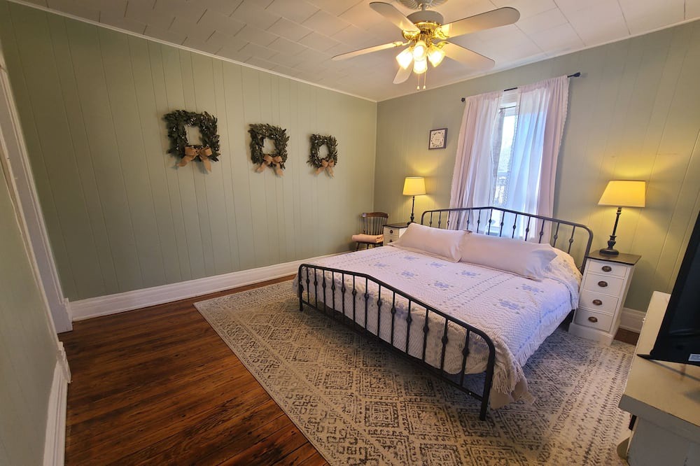 Photo of Bedroom in Rosebud