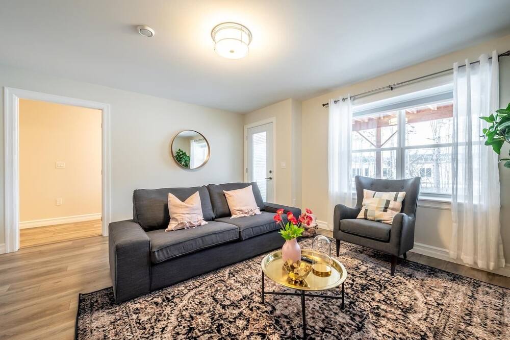 Photo of Livingroom in Bedford