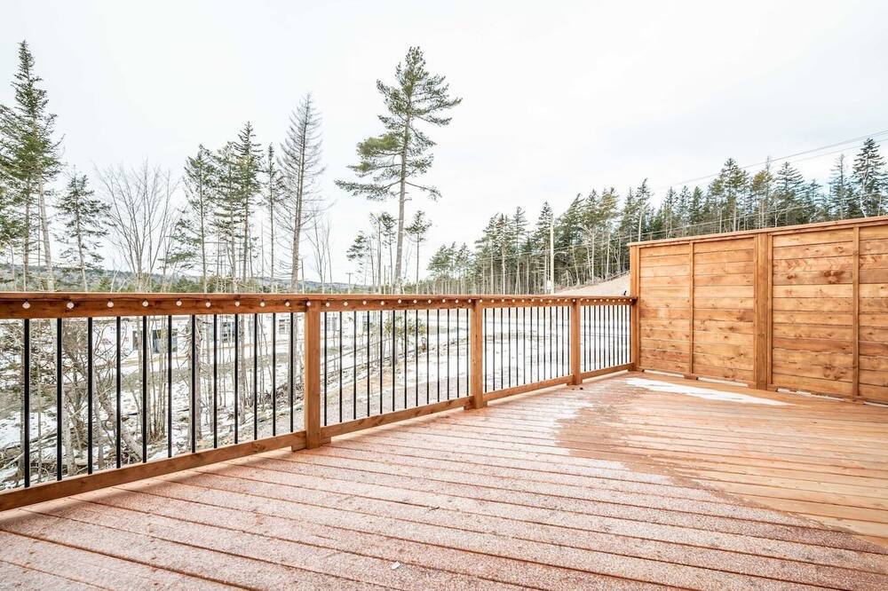 Photo of Patio Balcony in Bedford