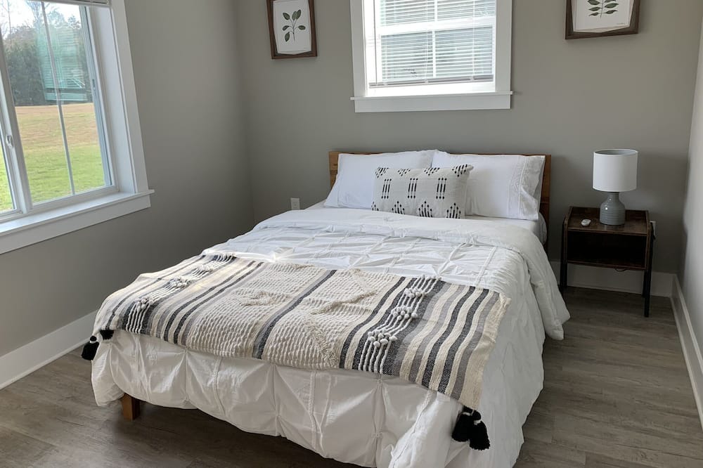 Photo of Bedroom in Apison