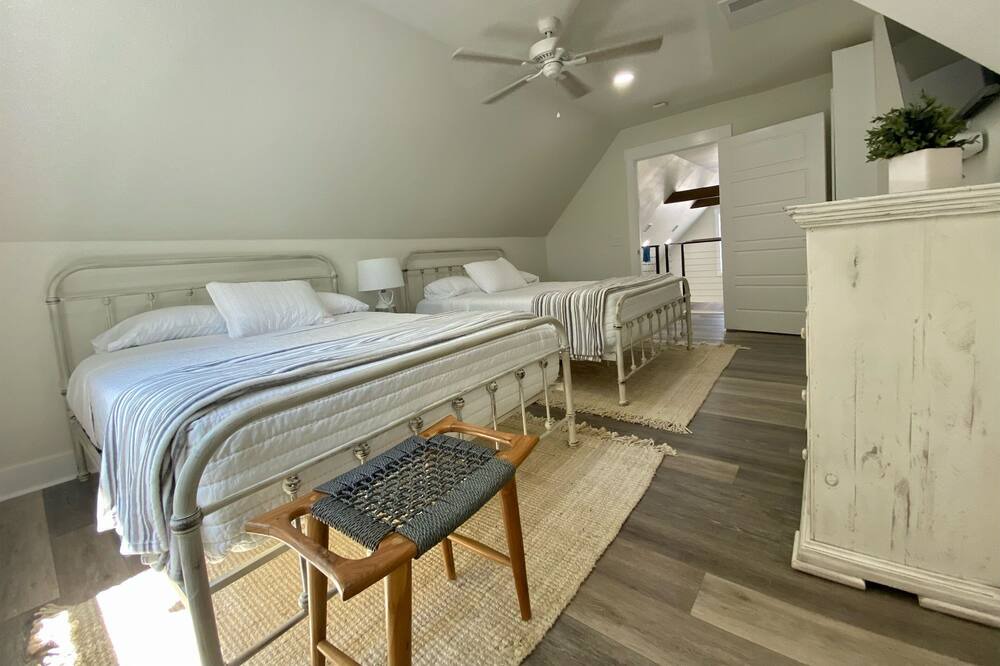 Photo of Bedroom in Vinita
