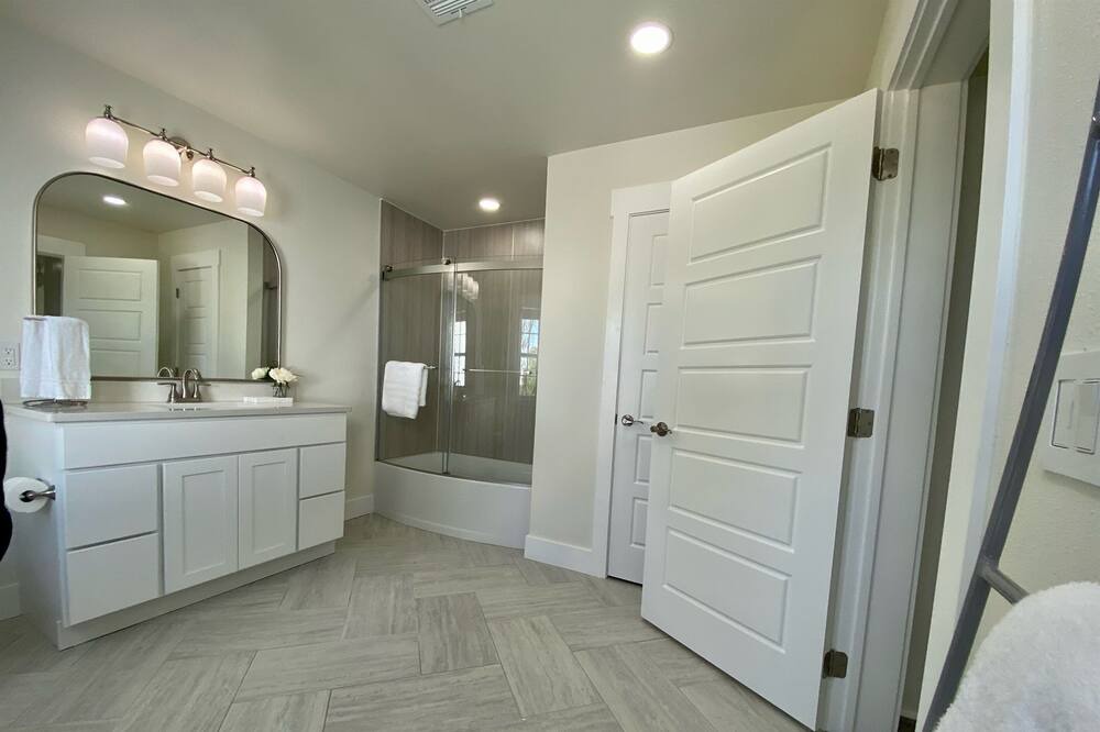Photo of Bedroom in Vinita
