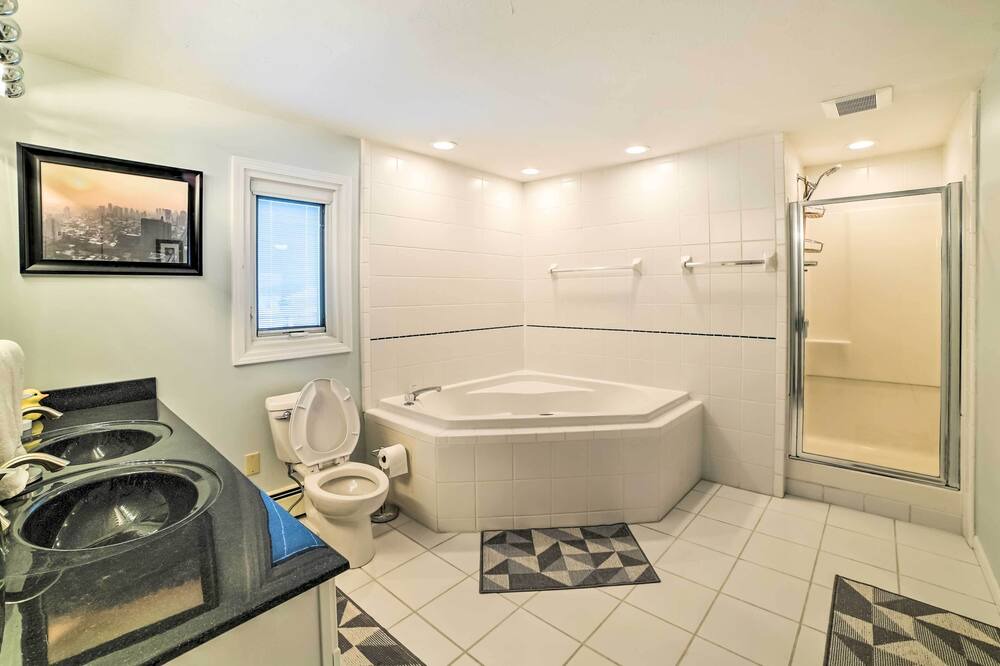 Photo of Bathroom in Grant