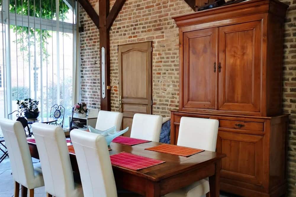 Photo of Livingroom in Le Vaudreuil