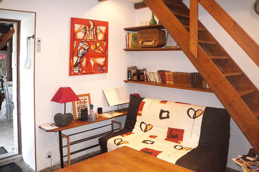Photo of Livingroom in Saint-Germain