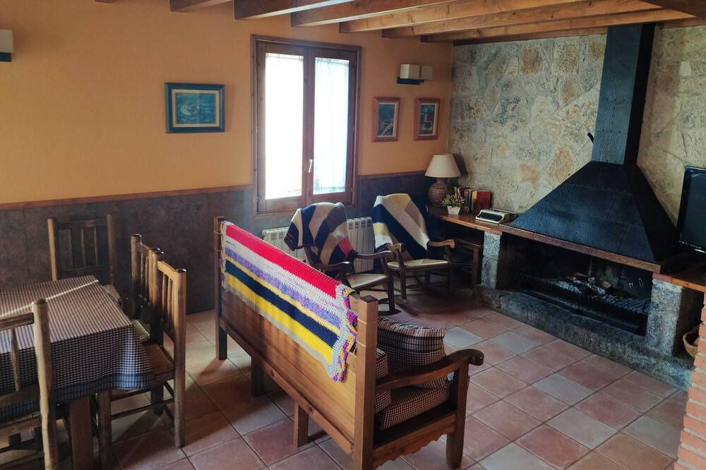 Photo of Livingroom in Ogassa