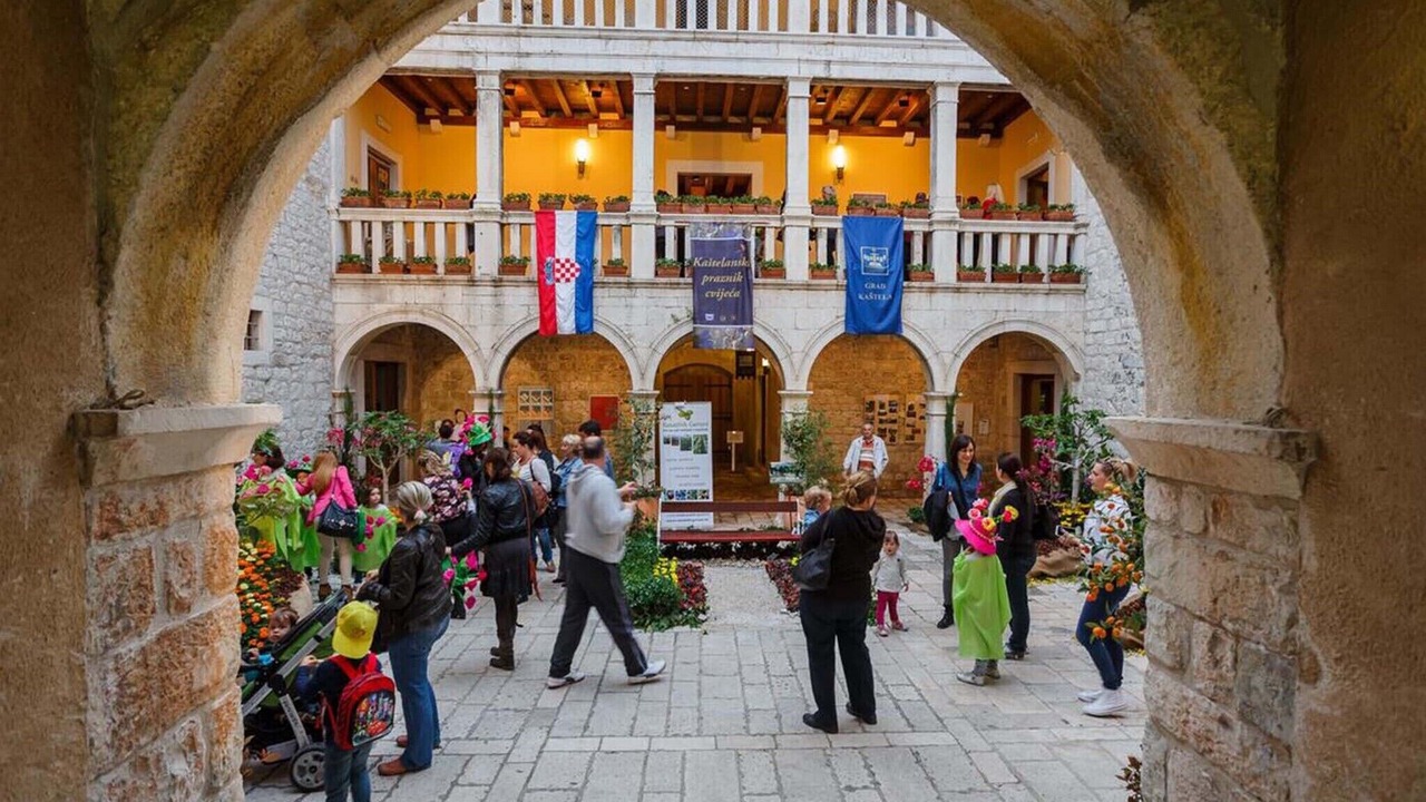 Photo of Others in Kastel Luksic