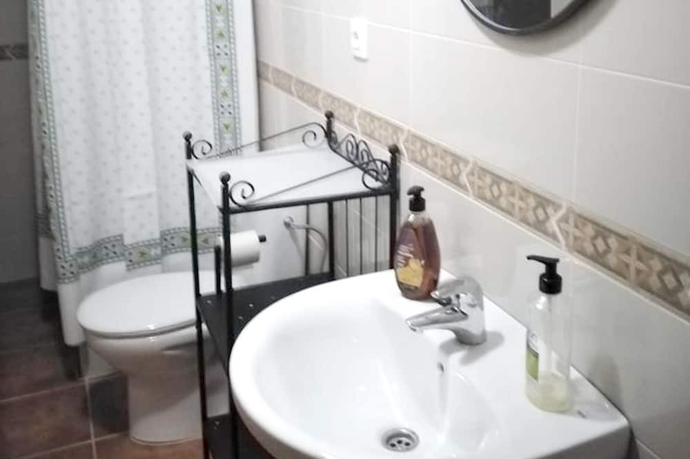Photo of Bathroom in Geria