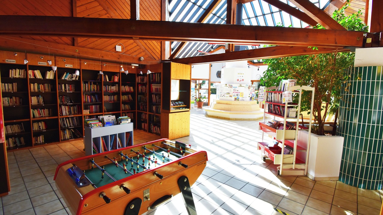 Photo of Others in Munster