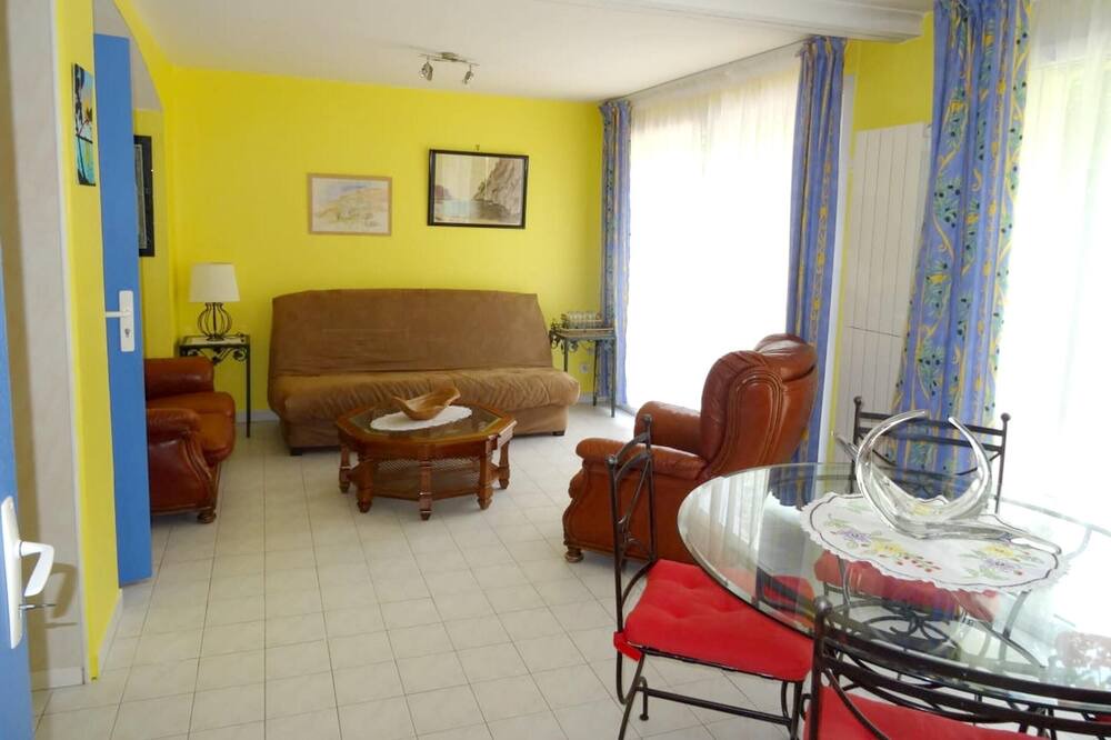Photo of Livingroom in Annot