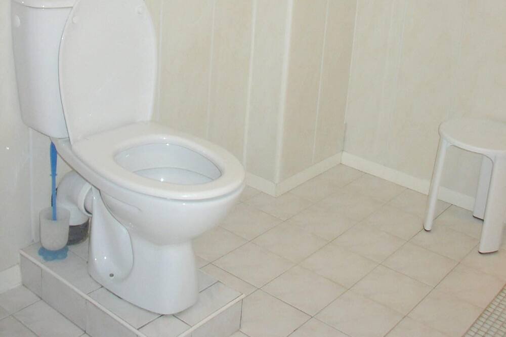 Photo of Bathroom in Annot