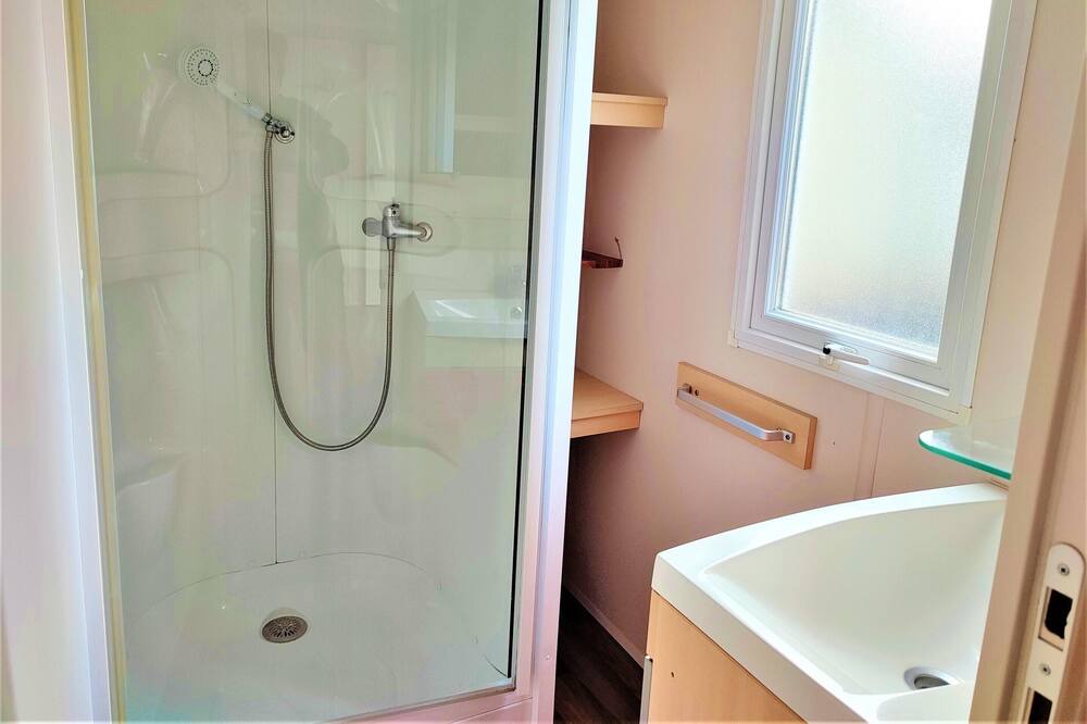 Photo of Bathroom in Saint-Jean-de-Monts