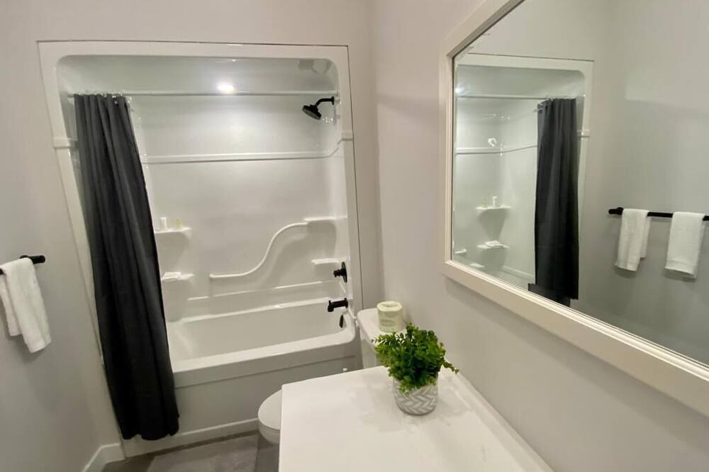 Photo of Bathroom in Wasagaming