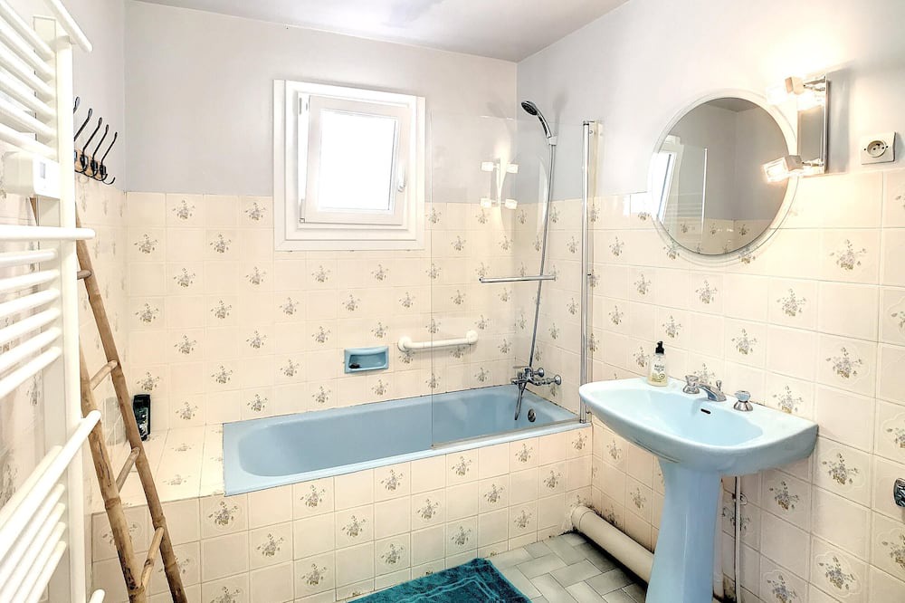 Photo of Bathroom in Bars