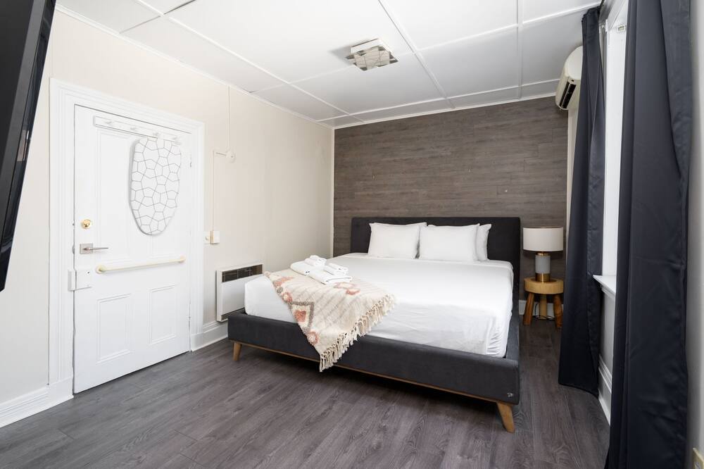 Photo of Bedroom in Quartier des Spectacles
