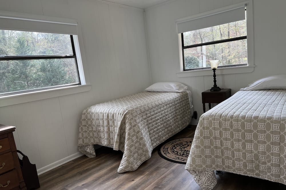 Photo of Bedroom in McComb