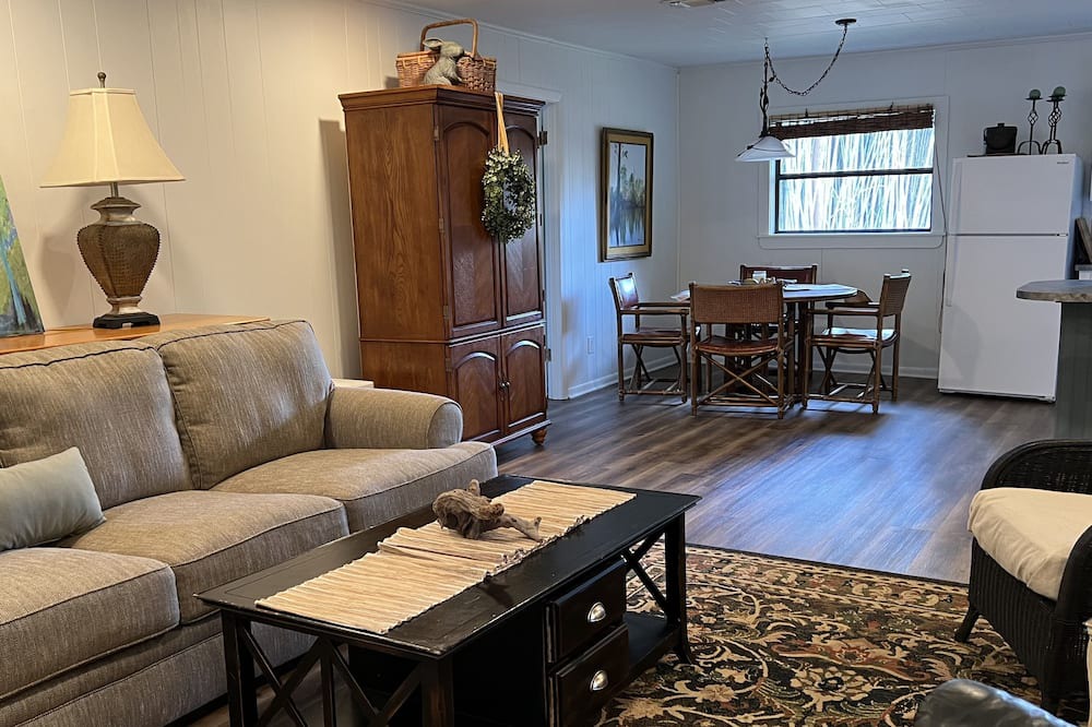 Photo of Livingroom in McComb