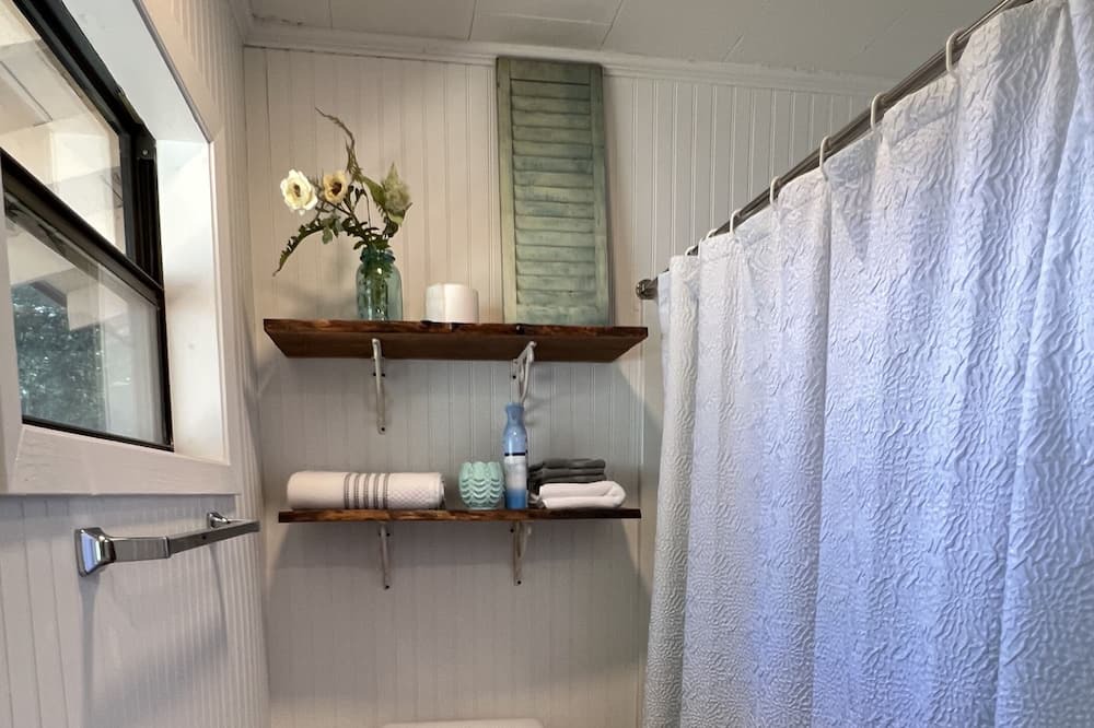 Photo of Bathroom in McComb