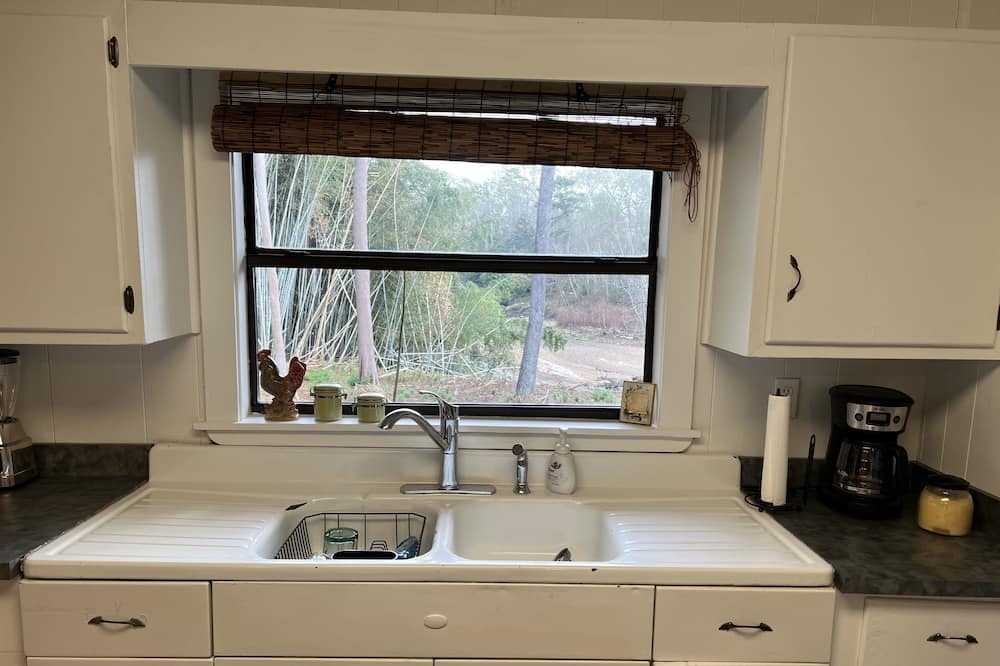 Photo of Kitchen in McComb