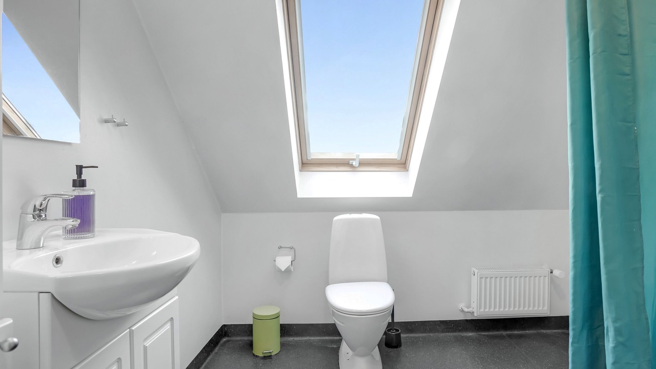 Photo of Bathroom in Lyngs