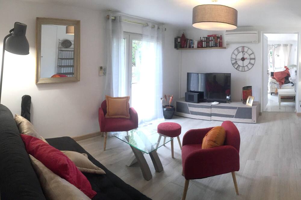 Photo of Livingroom in Launaguet
