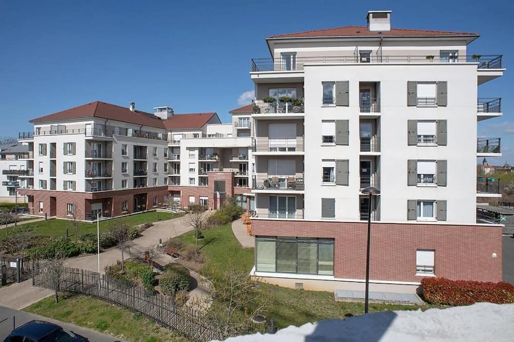 Photo of Outdoor in Villeneuve-le-Roi