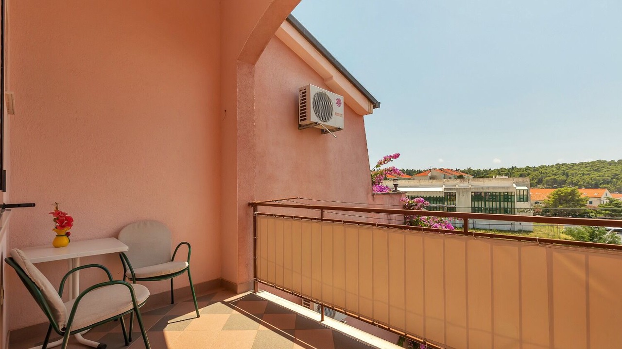 Photo of Outdoor in Istok