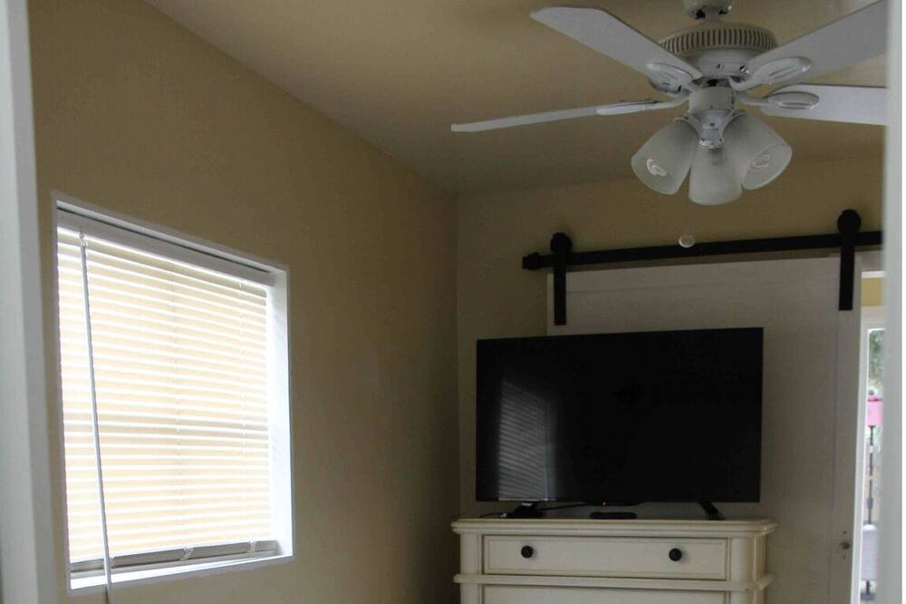 Photo of Bedroom in North Central Thousand Oaks