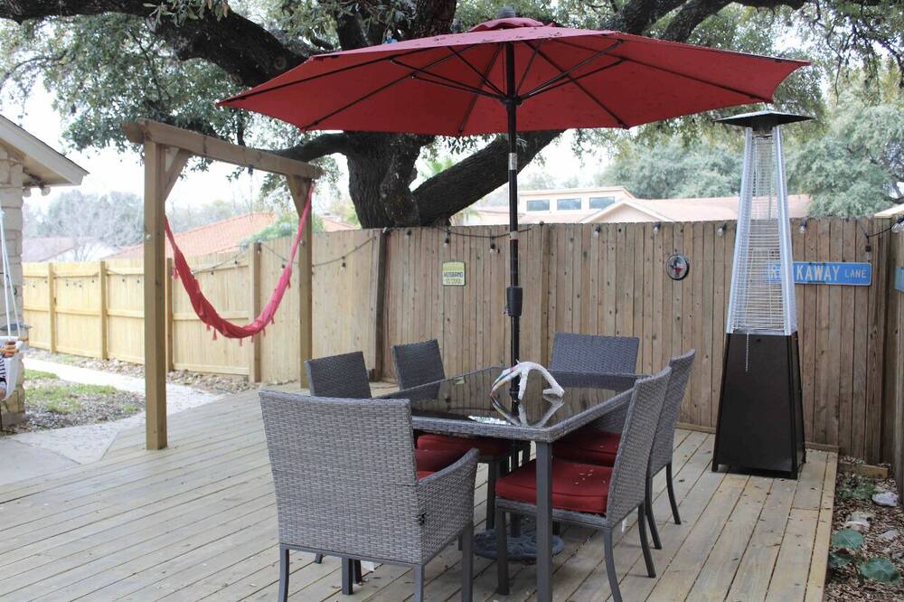 Photo of Patio Balcony in North Central Thousand Oaks