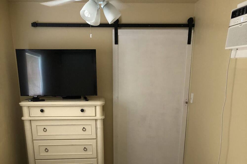 Photo of Bedroom in North Central Thousand Oaks