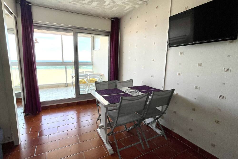 Photo of Livingroom in Saint-Nazaire