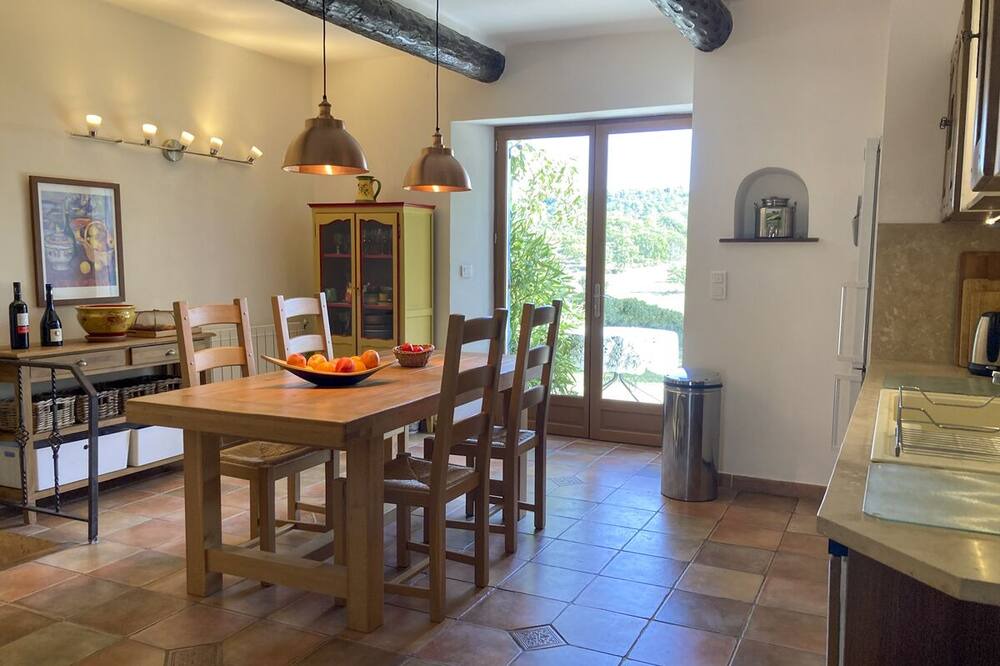 Photo of Kitchen in Niozelles