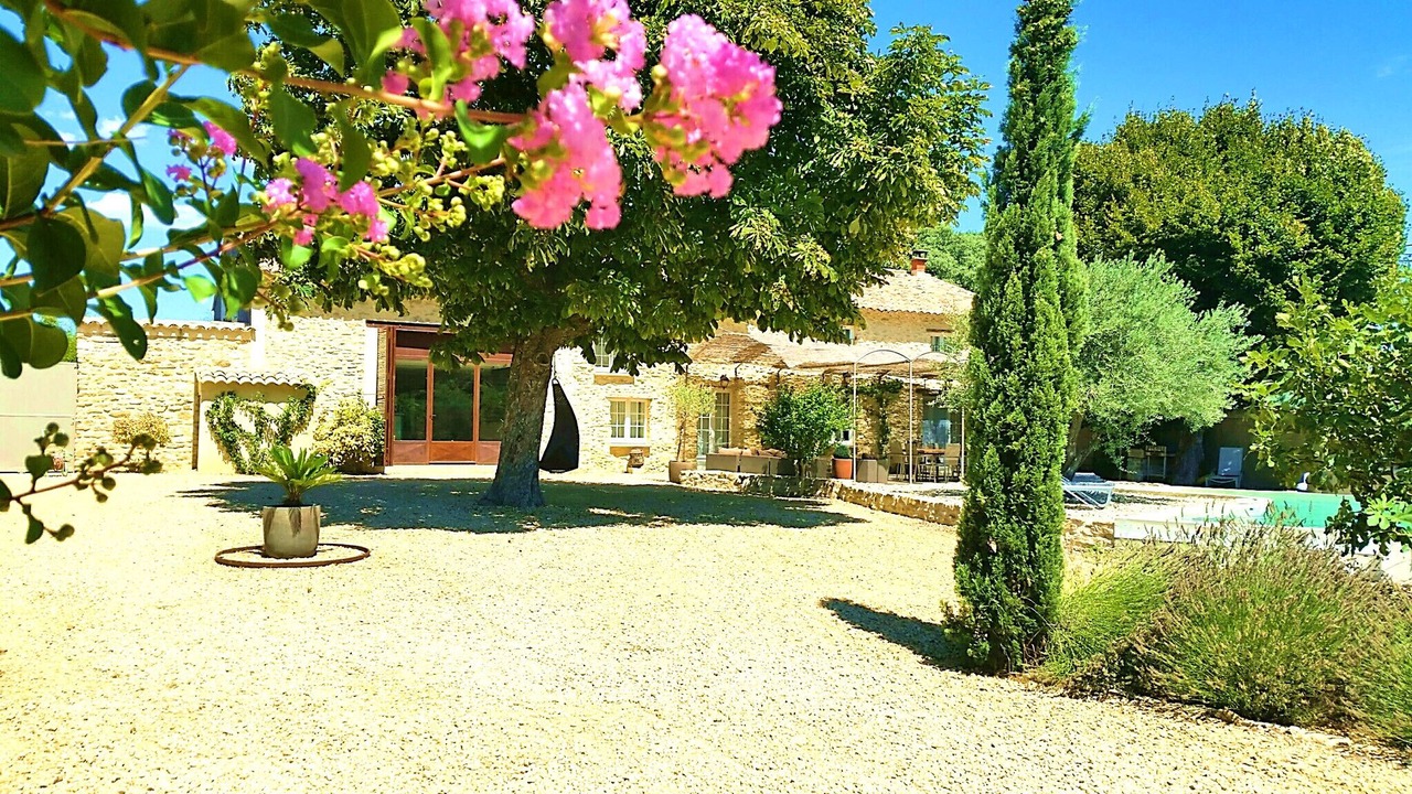 Photo of Outdoor in Mornas